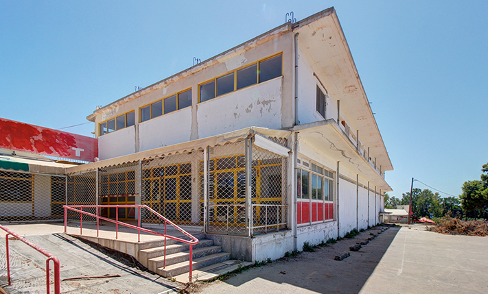 COMMERCIAL PROPERTY ON A BUSY INTERCHANGE