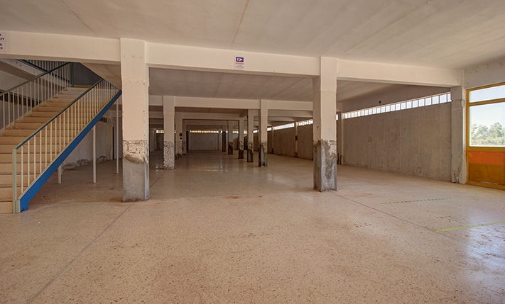 COMMERCIAL PROPERTY ON A BUSY INTERCHANGE