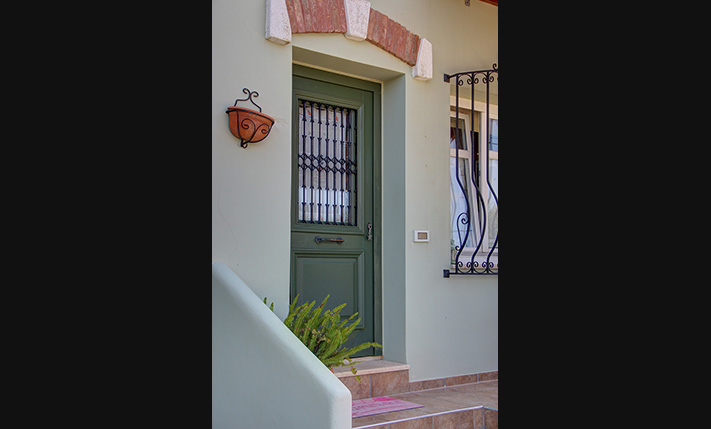 VILLA IN LUXURIOUS POSITION