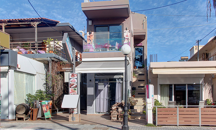 READY-TO-USE PERFECT FOR AN OFFICE OR RETAIL