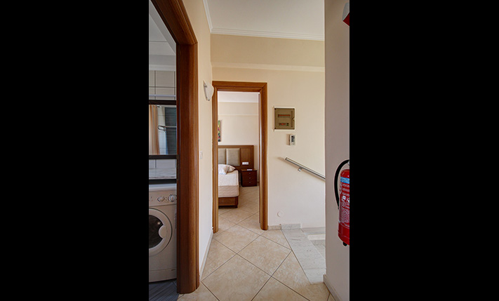 DETACHED WITH A PRIVATE SW. POOL NEAR THE BEACH