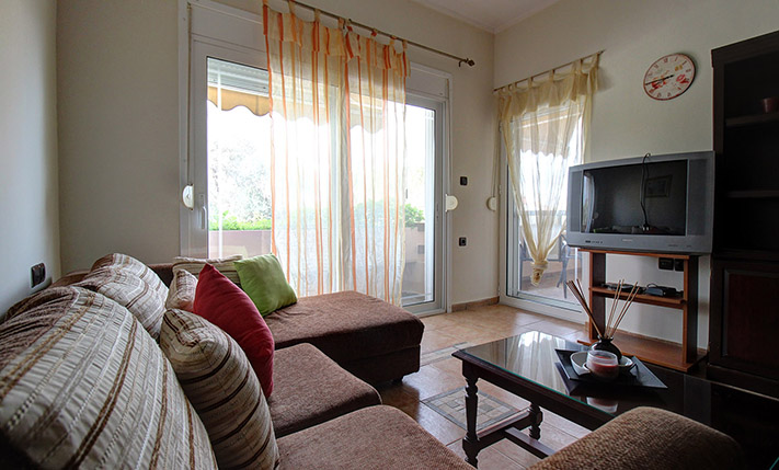 QUALITY GROUND FLOOR APARTMENT