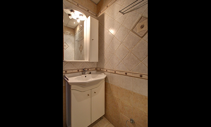 ΑPARTMENT WITH A ROOF TERRACE