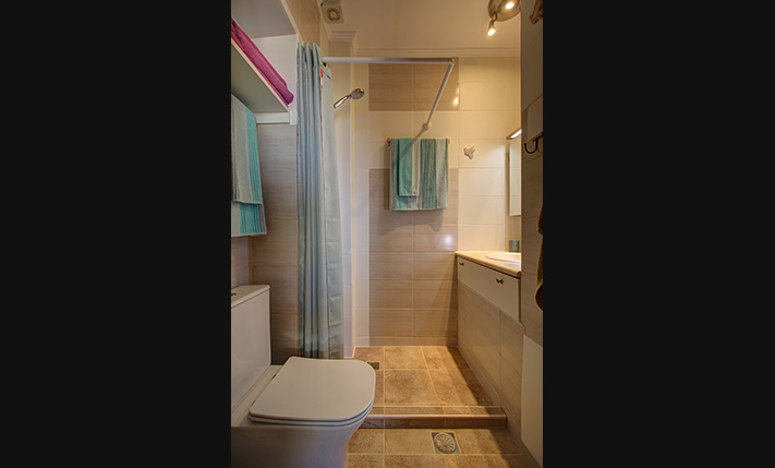 ΣΕ ΣΥΓΚΡΟΤΗΜΑ ΠΟΥ ΚΟΙΤΑ ΠΡΟΣ ΤΗ ΘΑΛΑΣΣΑ