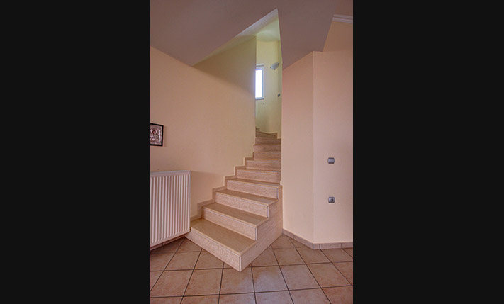 LUXURIOUS VILLA WITH HUGE GARDEN