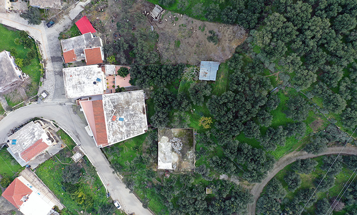 2 APTS & 1 COMMERCIAL PROPERTY COMPLEX