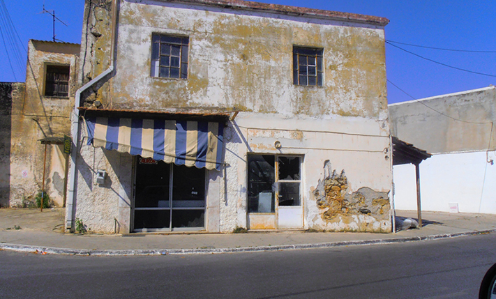 COMMERCIAL PROPERTY IN BUSY CENTRAL LOCATION