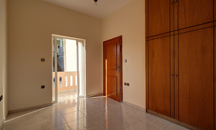SPACIOUS HOUSE WEST OF CHANIA
