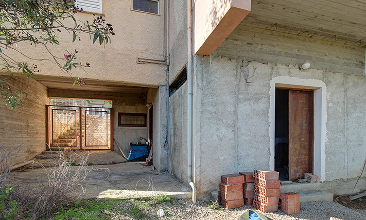SPACIOUS HOUSE WEST OF CHANIA