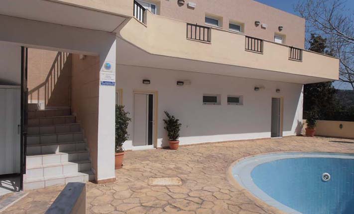 INEXPENSIVE APARTMENTS WITH SUPERB VIEWS