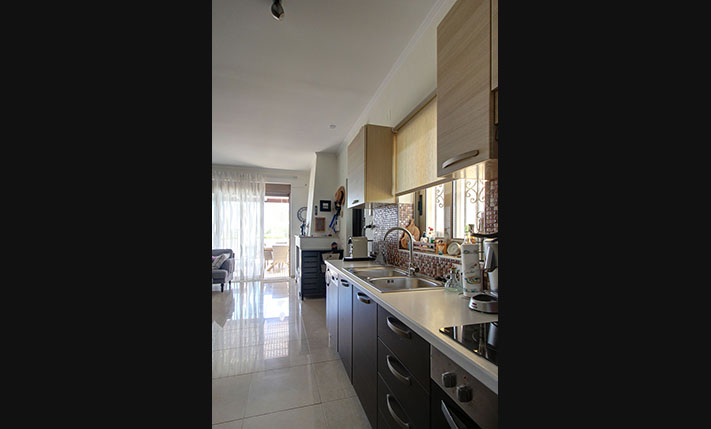 UNOBSTRUCTED SEA VIEWS & A LARGE SHARED POOL