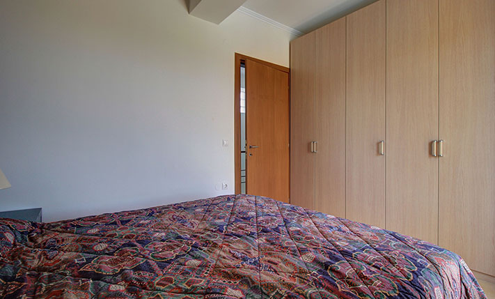 ΑΝΕΜΠΟΔΙΣΤΗ ΘΕΑ & ΜΕΓΑΛΗ ΚΟΙΝΗ ΠΙΣΙΝΑ