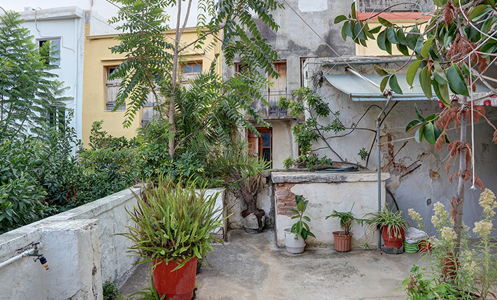 UNOBSTRUCTED PARK VIEWS & SPACIOUS TERRACES