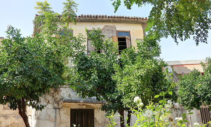 UNOBSTRUCTED PARK VIEWS & SPACIOUS TERRACES