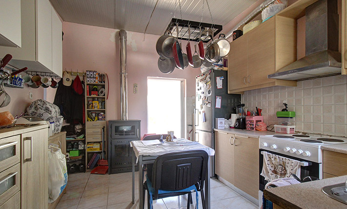 OLD RENOVATED HOUSE WITH A TERRACE & GARDEN