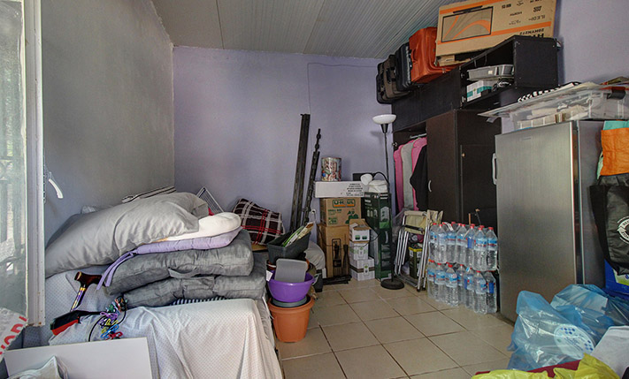 OLD RENOVATED HOUSE WITH A TERRACE & GARDEN