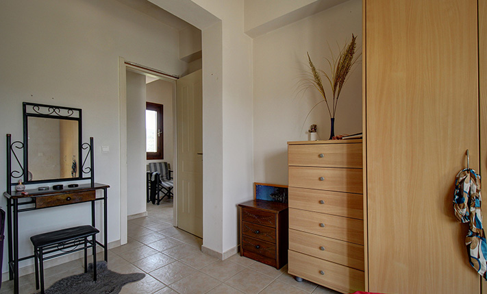 FAMILY HOUSE IN A FRIENDLY NEIGHBORHOOD