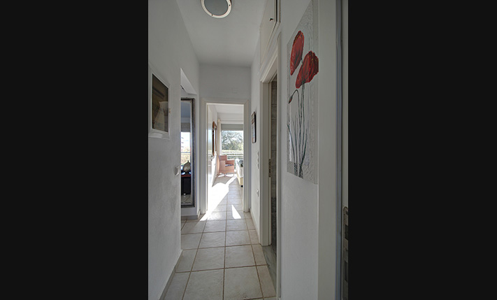 PERFECTLY PLACED IN A COMPLEX WITH A LARGE POOL