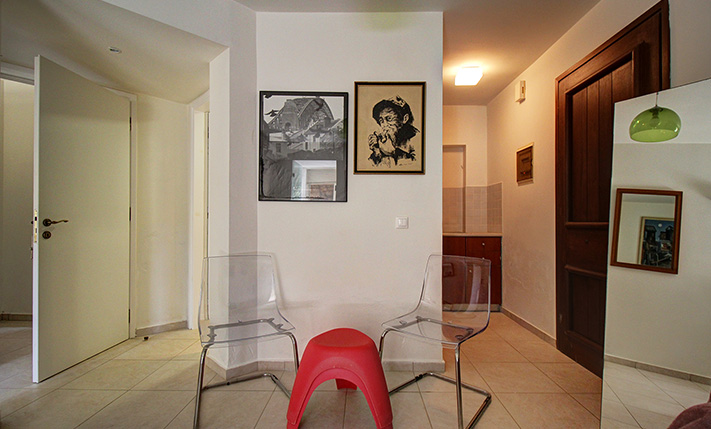 2-STOREY MAISONETTE IN BEACHFRONT COMPLEX