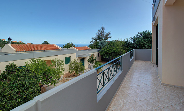 AFFORDABLE RESIDENCE IN BEAUTIFUL COMPLEX