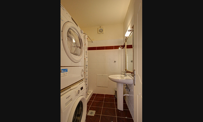 AFFORDABLE RESIDENCE IN BEAUTIFUL COMPLEX