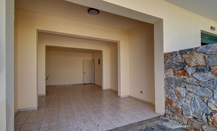 AFFORDABLE RESIDENCE IN BEAUTIFUL COMPLEX