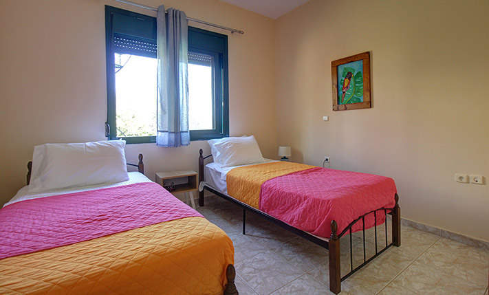 MODERN HOUSE IN A COMPLEX OF 4 RESIDENCES