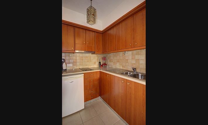 IN A BEACHFRONT COMPLEX WITH A SPACIOUS POOL