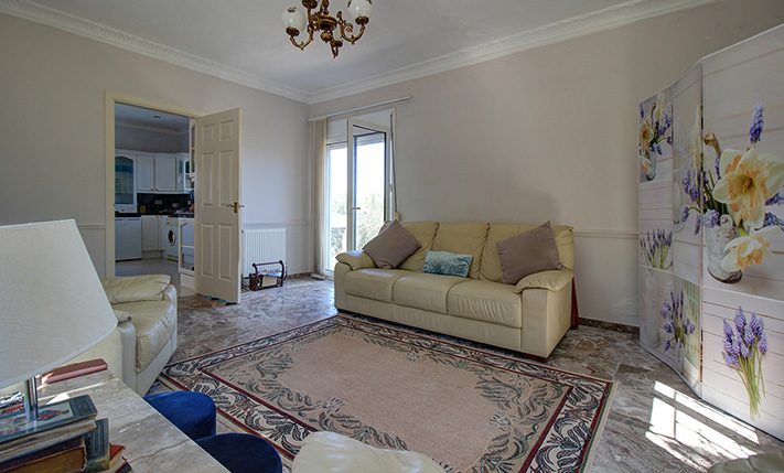 ΣΥΓΚΡΟΤΗΜΑ ΜΕ ΚΑΤΟΙΚΙΑ & 4 ΟΙΚΟΔΟΜΕΣ