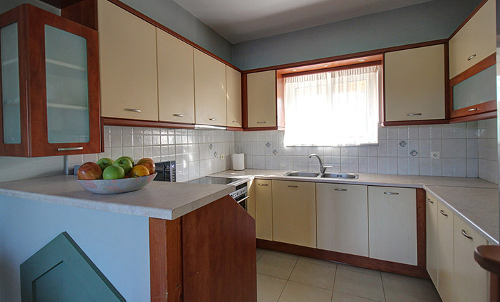 ELEGANT RESIDENCE WITH POOL AND GARDEN