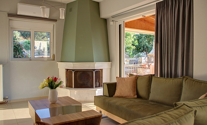 ΚΑΛΑΙΣΘΗΤΗ ΚΑΤΟΙΚΙΑ ΜΕ ΠΙΣΙΝΑ ΚΑΙ ΚΗΠΟ