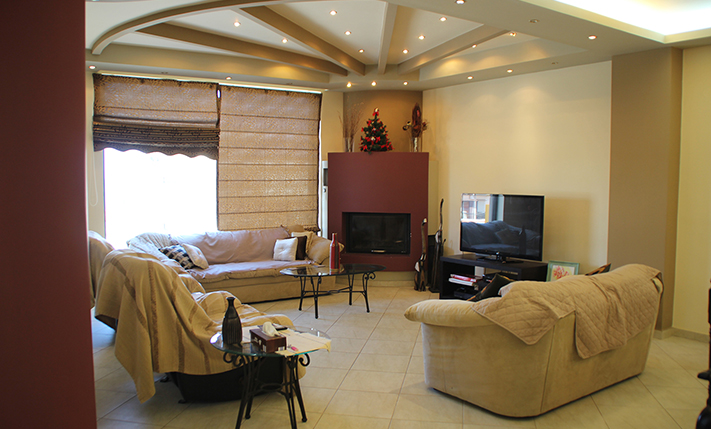 MIXED-USE INCOME BUILDING IN A TOURIST AREA