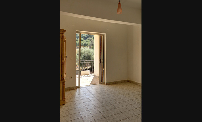 SEMI-CONVERTED HOUSE IN LUSH LOCATION