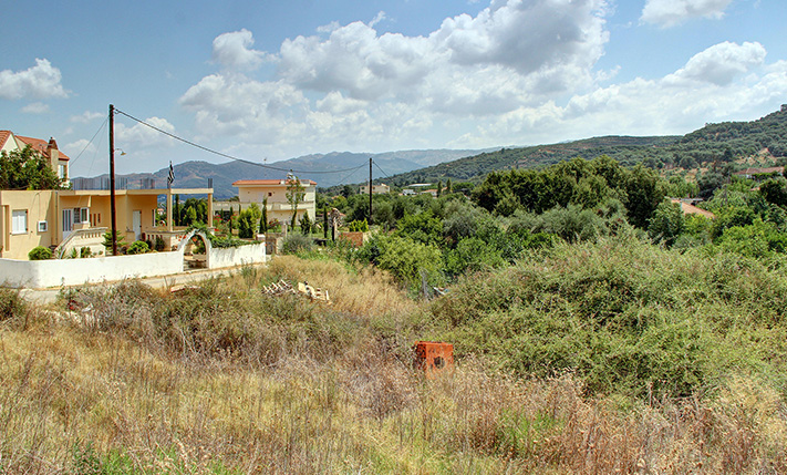 ΜΕΓΑΛΟ ΗΜΙΤΕΛΕΣ ΣΠΙΤΙ ΜΕΣΑ ΣΤΗ ΦΥΣΗ