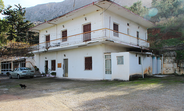 INVESTMENT PROPERTY WITH HIGHWAY ACCESS