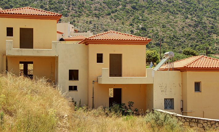 UNFINISHED MID-TERRACED HOUSE WITH SEA VIEWS