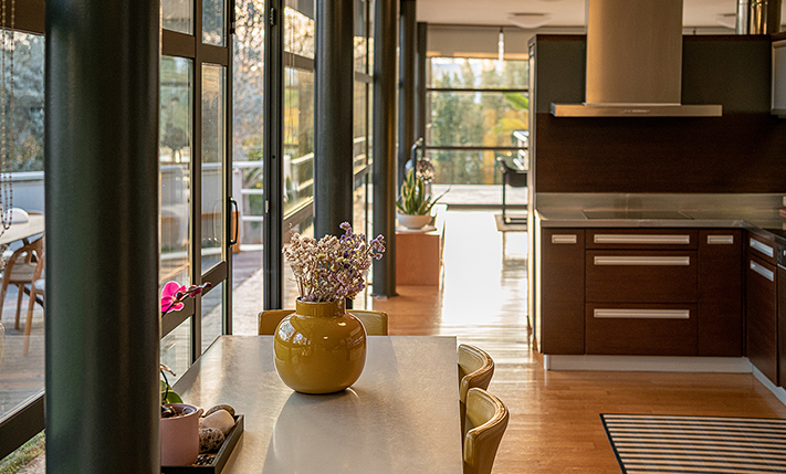 CONTEMPORARY LIVING & AWARD WINNING DESIGN