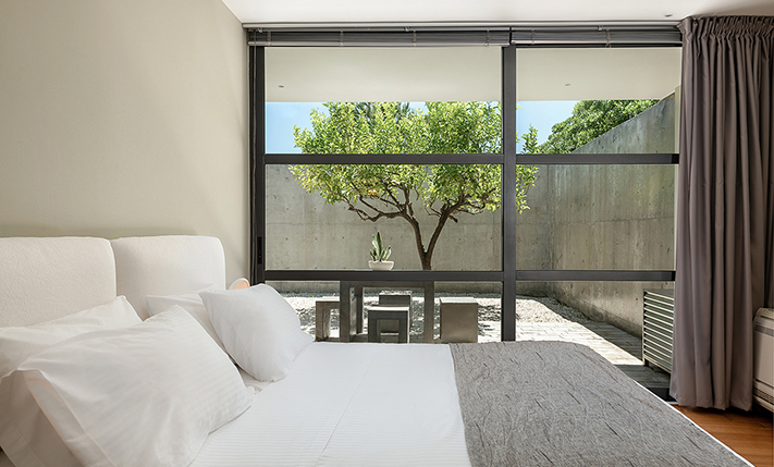 CONTEMPORARY LIVING & AWARD WINNING DESIGN