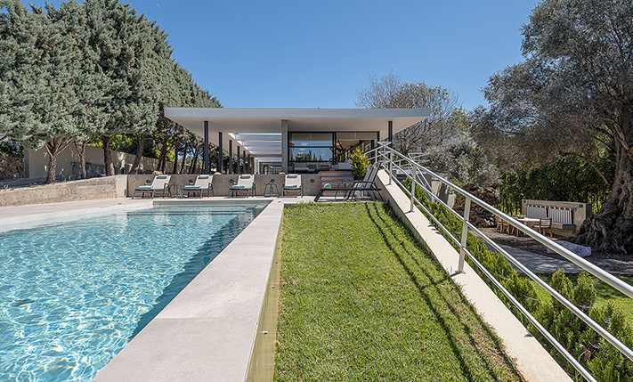 CONTEMPORARY LIVING & AWARD WINNING DESIGN