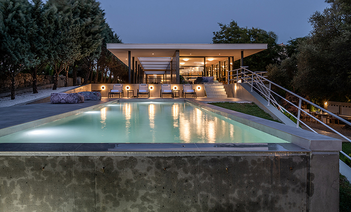 CONTEMPORARY LIVING & AWARD WINNING DESIGN