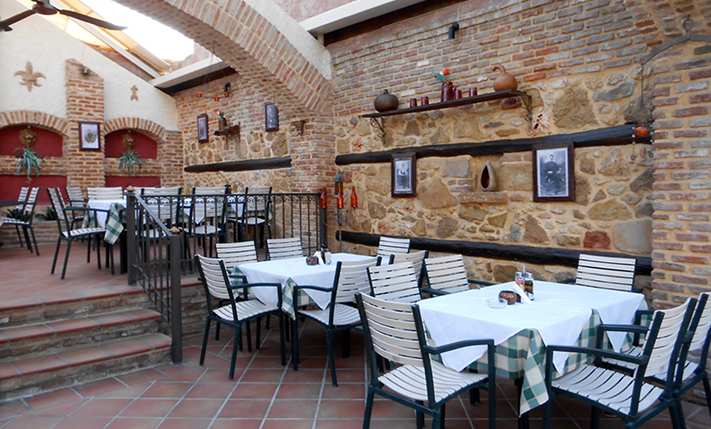 CENTRALLY LOCATED WITH A RESTAURANT BUSINESS