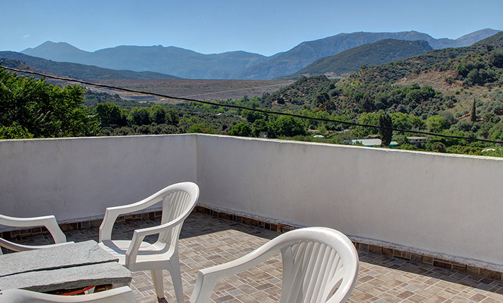 LARGE HOUSE NEAR CHERSONISSOS, HERAKLION