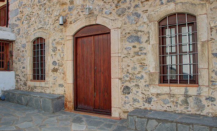 LARGE HOUSE NEAR CHERSONISSOS, HERAKLION