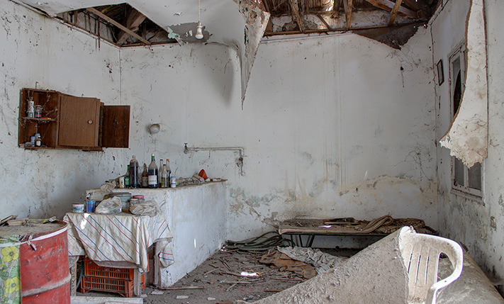 OLD HOUSE ON A BIG PLOT OUT OF VOUKOLIES