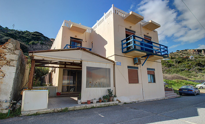 HOTEL UNIT BY THE PORT OF KOLIMBARI