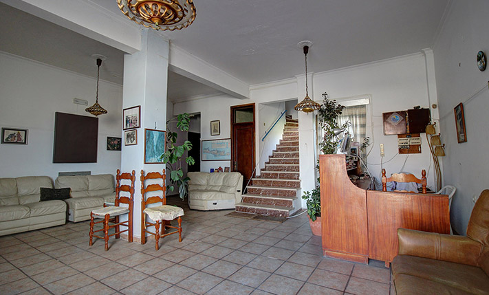 HOTEL UNIT BY THE PORT OF KOLIMBARI