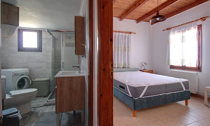LARGE VILLAGE HOUSE WITH MODERN FUNCTIONALITY