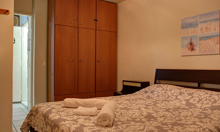 SUITABLE FOR SHORT-TERM LEASE IN THE CENTRE