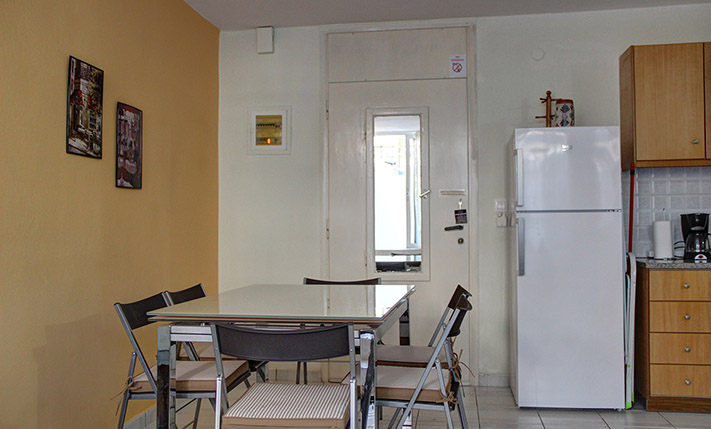 SUITABLE FOR SHORT-TERM LEASE IN THE CENTRE