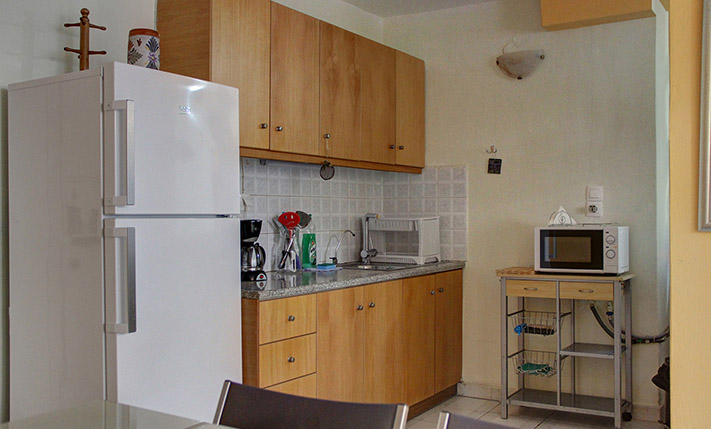 SUITABLE FOR SHORT-TERM LEASE IN THE CENTRE